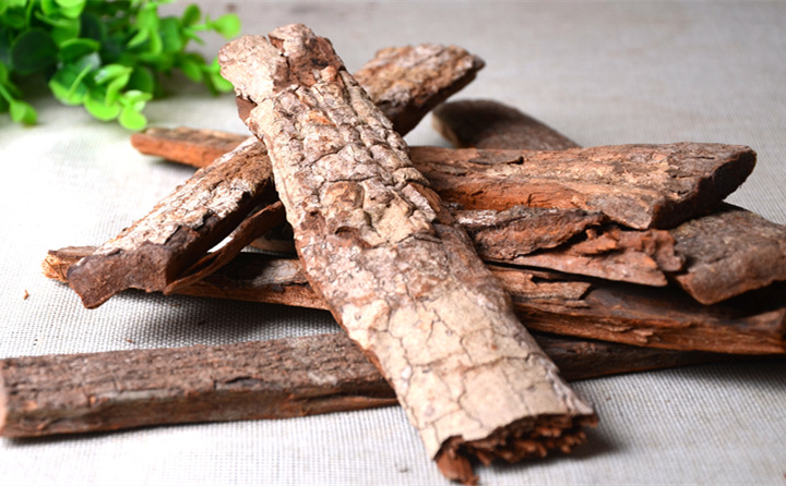 木器廠、板材加工廠、門廠等木材加工企業(yè)木器廠、板材加工廠、門廠等木材加工企業(yè)每天都會產(chǎn)生大量的刨花每天都會產(chǎn)生大量的刨花