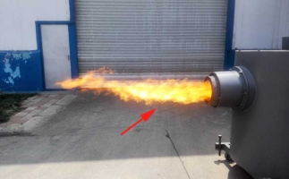 山西客戶來廠驗收設備，生物質燃燒機一次性點火成功。