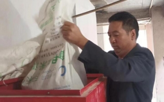 利川：木屑顆粒機(jī)生物質(zhì)顆?？痉?開啟綠色低碳致富門